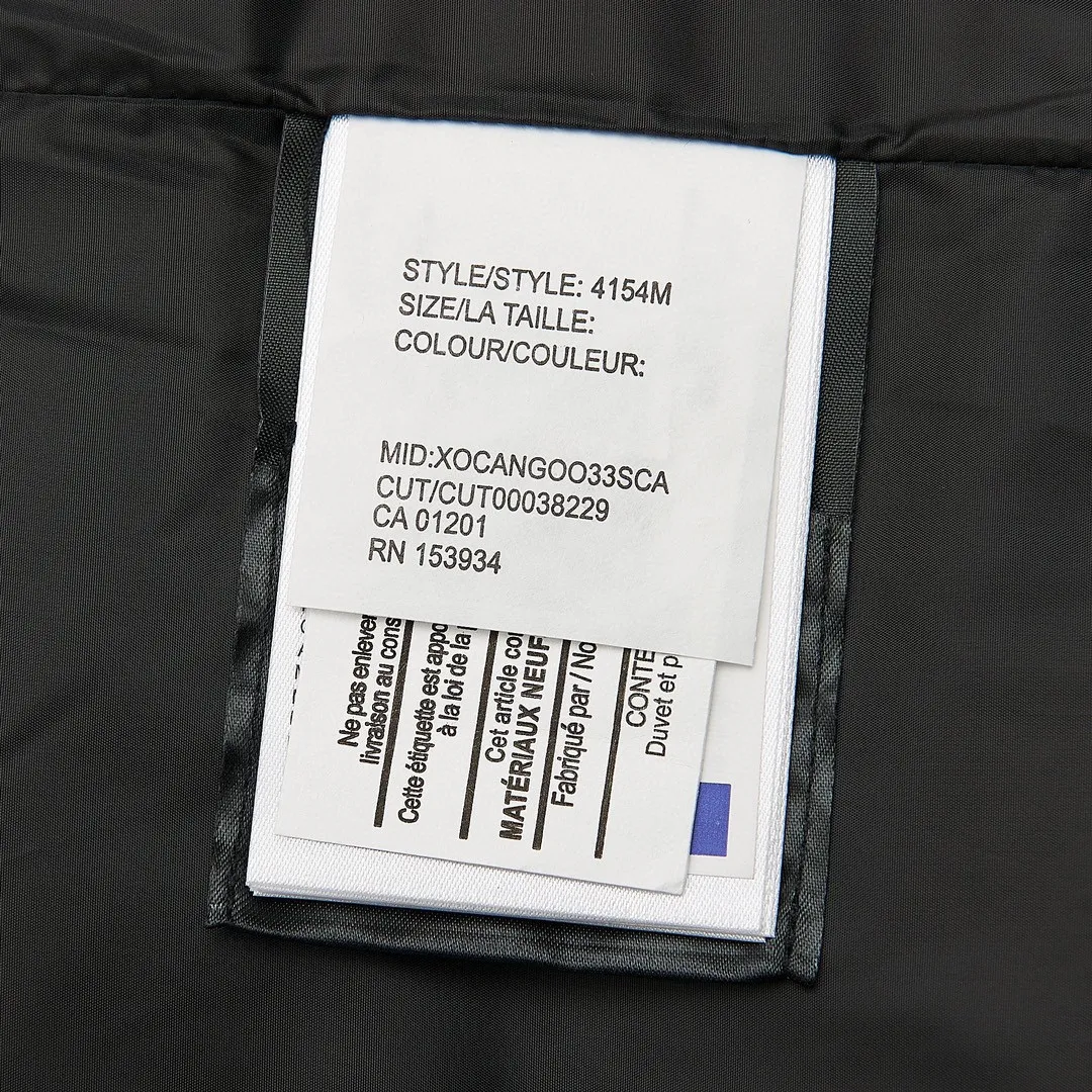 P360 Black] Canada Goose Canada Goose#Freestyle Crew 4154M Men’s and Women’s Vest Down# ➖ Genuine synchronous anti-counterfeiting chip sensor! ➖ Imported Behringer embroidery machine to customize 10,000-needle embroidery logo! ➖ Imported 21-count polyester-cotton blended original fabric, using Feather-Light 10D waterproof coating fabric, made of 84.5% polyester fiber and 15.5% cotton, 100% the best feel in the entire network! ➖ The genuine official website uses the national standard 80 white duck down, and will never be misled by false claims such as 90 down or goose down! ➖ 100% nylon nylon lining with double double-layer sealing design to prevent velvet from running away. Top-grade polar fleece is used in the collar and pockets to keep warm and comfortable! ➖ Yoshida YKK provides original custom-made electroplated sliders. YKK two-way lockable zippers are tight and smooth and will not peel off paint! ➖ 3M composite original Velcro is durable, and all accessories and hardware are disassembled and customized! ⛔No slander, no exaggeration, no need for too much copywriting, because it is focused, it is professional!  SIZE: XS S M L XL XXL
